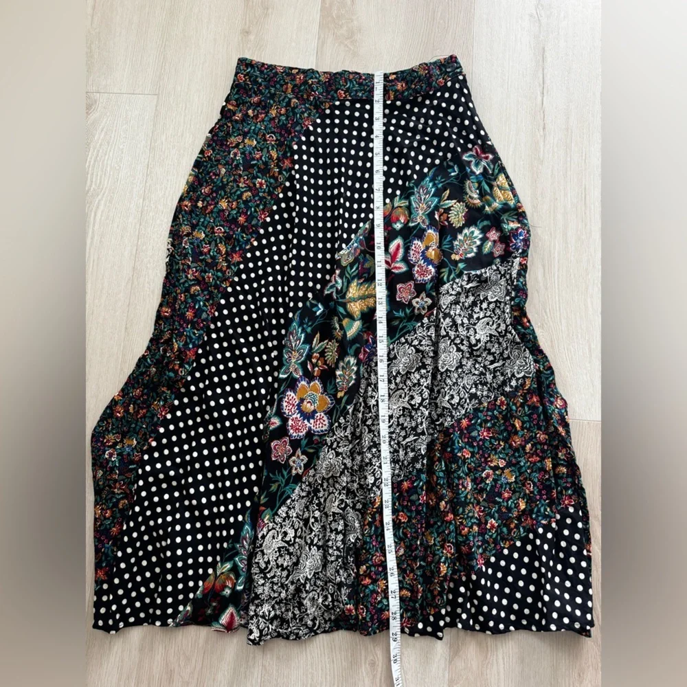 Christina Black and Green Floral Skirt